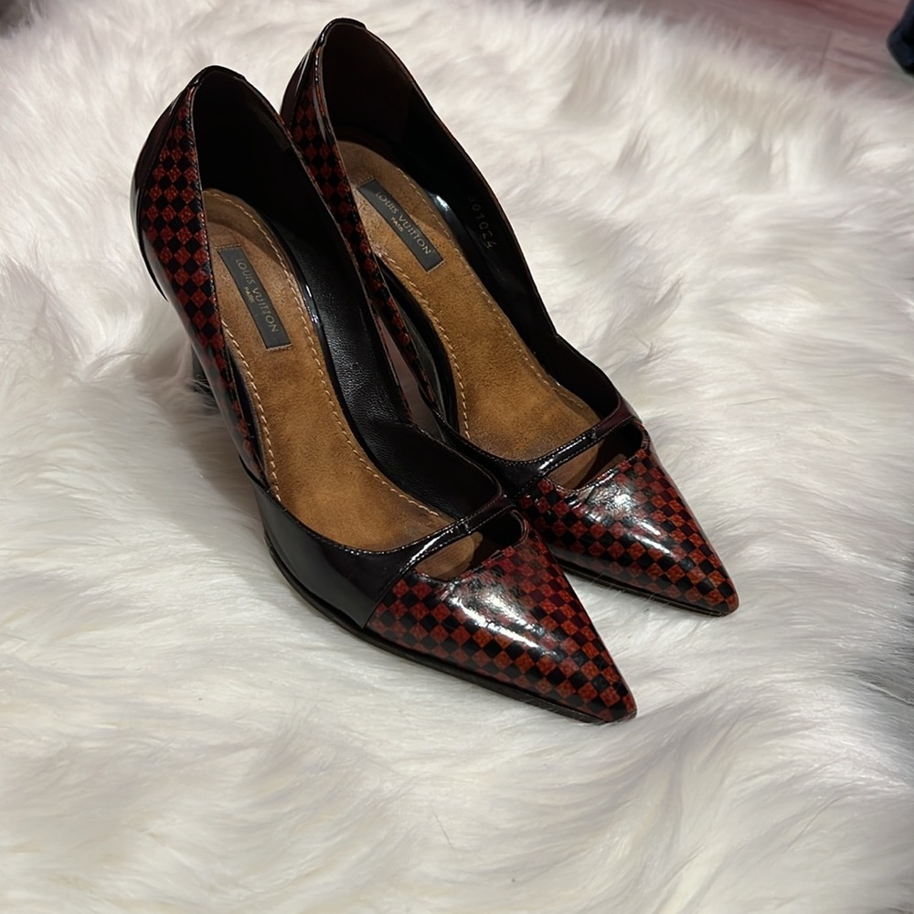 100% Authentic LV Vintage Pumps!